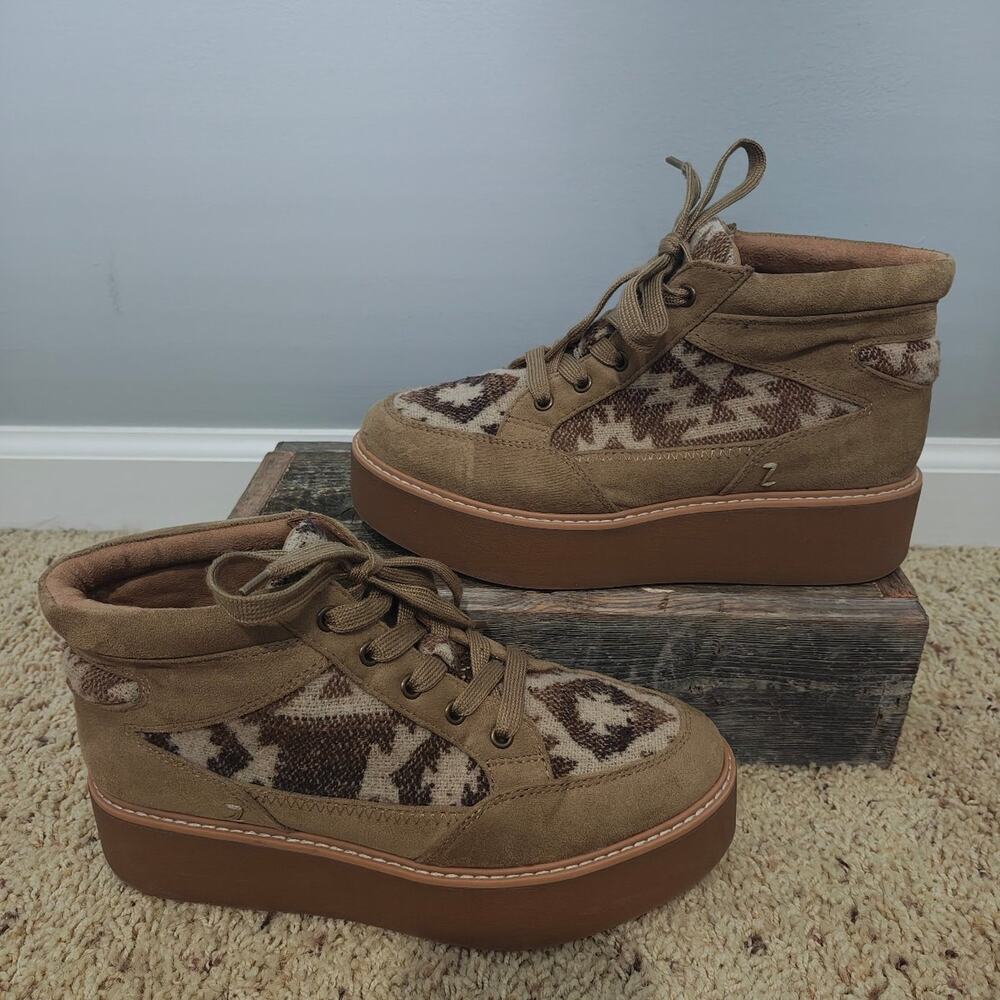 Zodiac Siona Women's Size 7 M Platform Sneaker Boots Southwest Aztec Tan